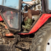 Cómo se deben purgar los frenos del tractor